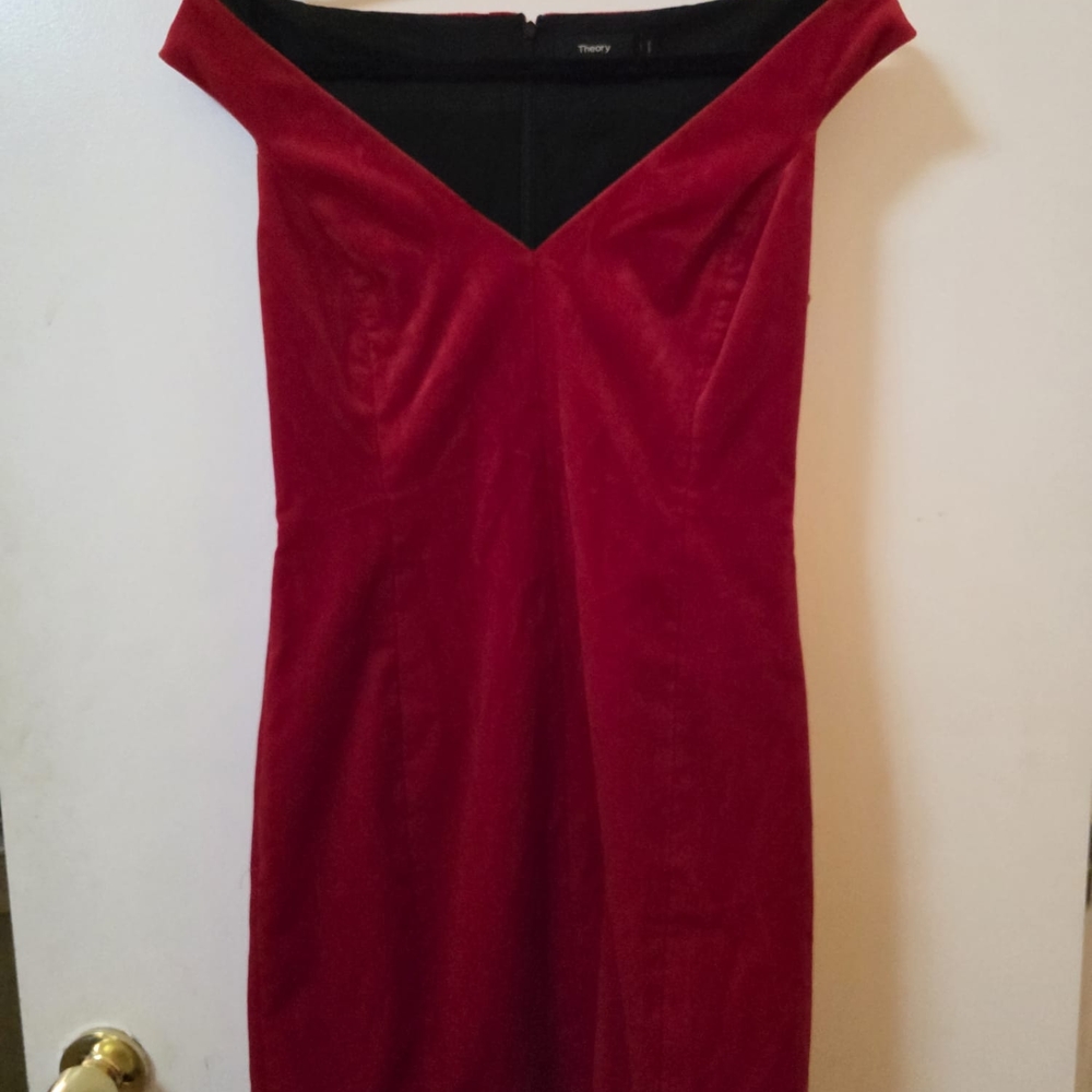 Theory Red Off-Shoulder Cap Sleeve Sheath Dress